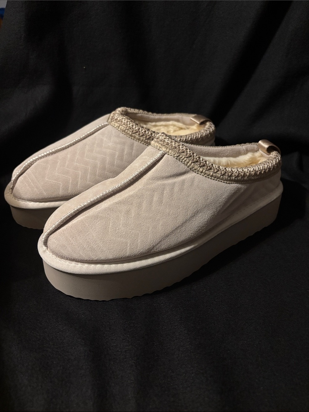 Platform Slippers Beige Suede Womens size 10